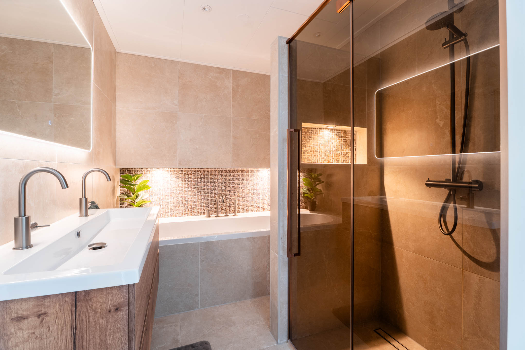 Hoekwoning te koop: Moeraszegge 11, Breda