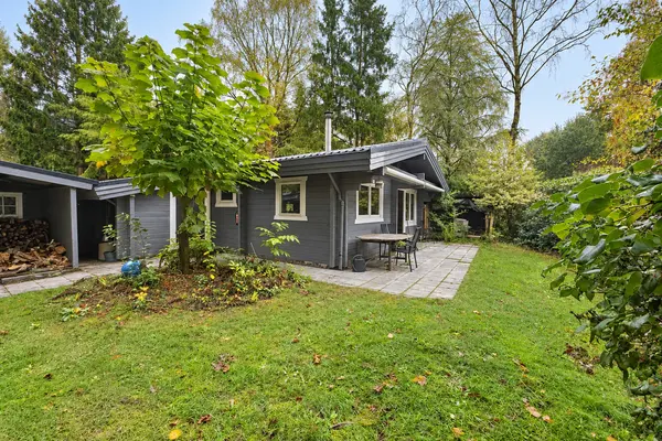 De Stille Wille 261, OOST WEST EN MIDDELBEERS