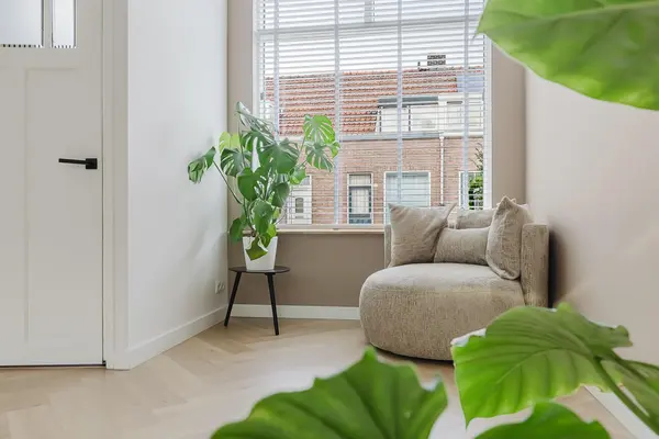 Outshoornstraat 84, TILBURG
