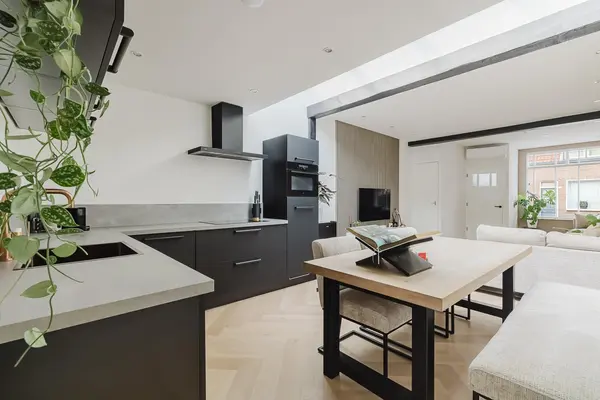 Outshoornstraat 84, TILBURG