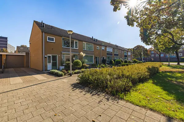 Bachlaan 12, TILBURG