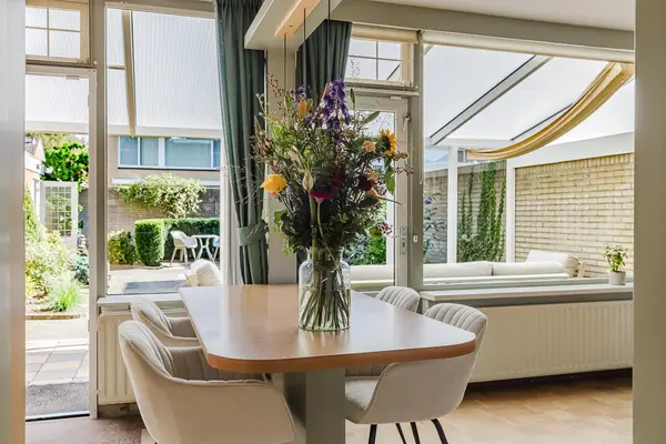 Bachlaan 12, TILBURG