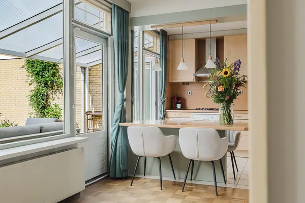Bachlaan 12, TILBURG