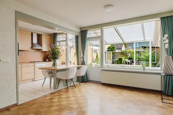 Bachlaan 12, TILBURG