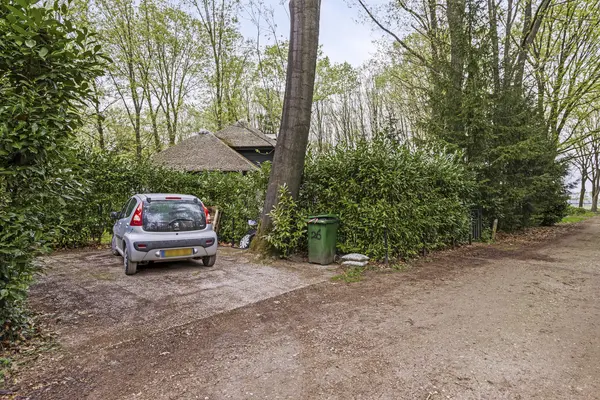 De Stille Wille 26, OOST WEST EN MIDDELBEERS