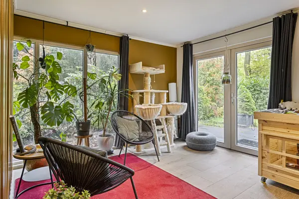 De Stille Wille 26, OOST WEST EN MIDDELBEERS