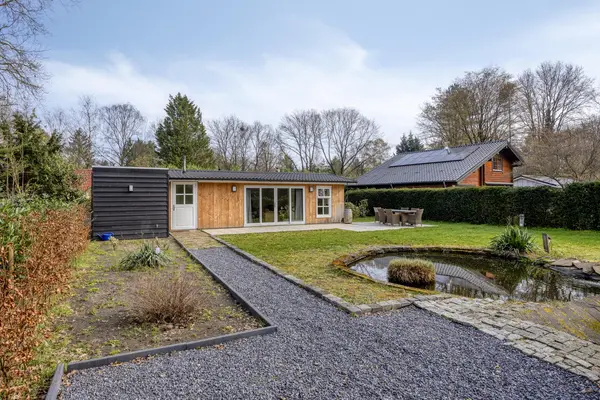 De Stille Wille 202, OOST WEST EN MIDDELBEERS