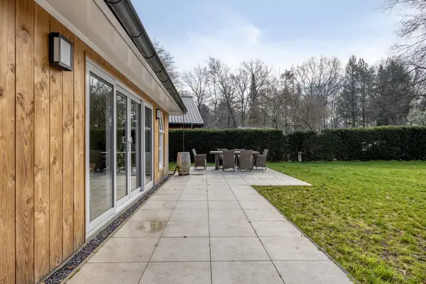 De Stille Wille 202, OOST WEST EN MIDDELBEERS
