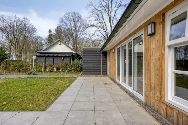De Stille Wille 202, OOST WEST EN MIDDELBEERS