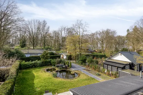De Stille Wille 202, OOST WEST EN MIDDELBEERS