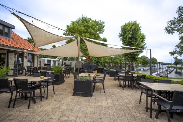 Rijnbandijk 36 48, MAURIK