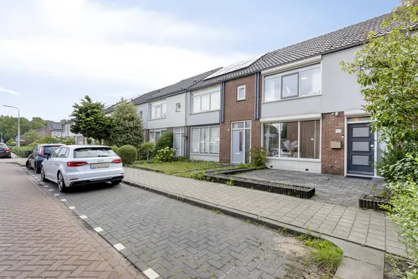 Wijnruitweg 98, TILBURG