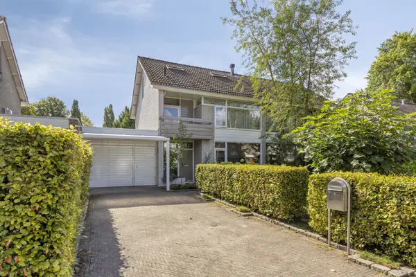 Veltackerstraat 8