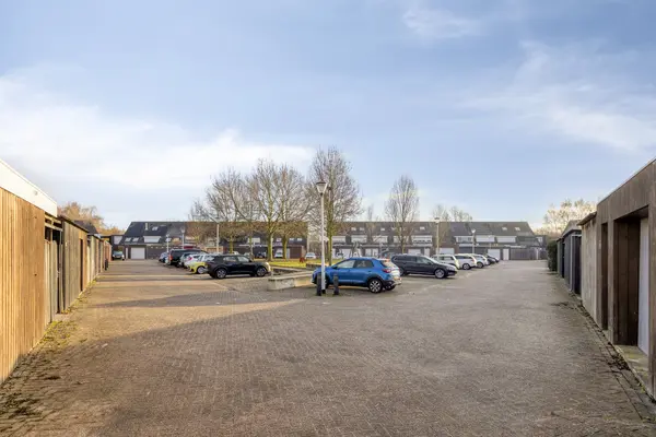 Riethovenerf 13, TILBURG