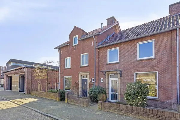 Dommelhoefstraat 42