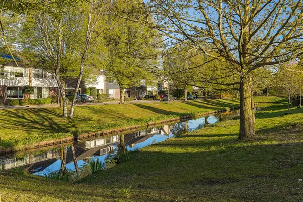 Brabantlaan 51, VUGHT