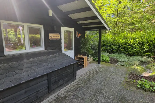 De Stille Wille 224, OOST WEST EN MIDDELBEERS