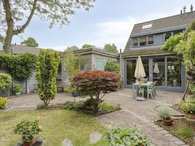 Foto 1 van Berliozhof 19