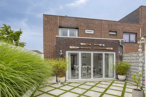 Sneekstraat 43, TILBURG