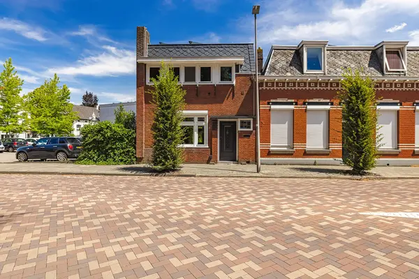 Stationsstraat 1, OUDENBOSCH