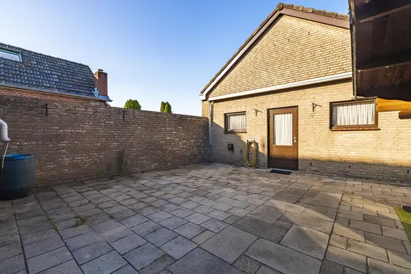 Oude Postbaan 11, LIEMPDE