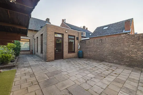 Oude Postbaan 11, LIEMPDE