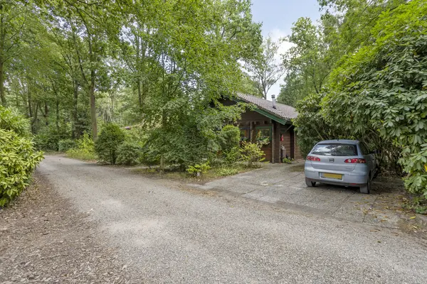 De Stille Wille 132, OOST WEST EN MIDDELBEERS