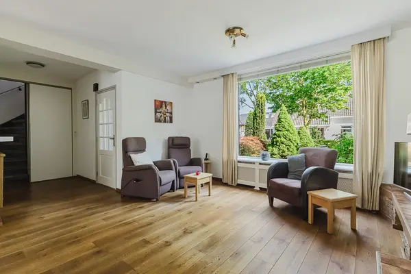 Looëind 8, LIEMPDE