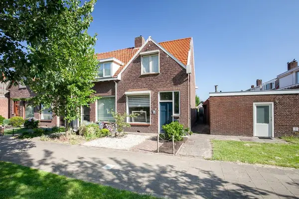 Blyde Incomstelaan 7, WAALWIJK