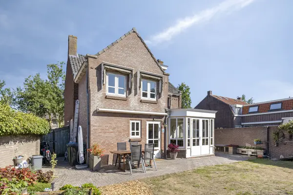 Erasstraat 18A, KAATSHEUVEL