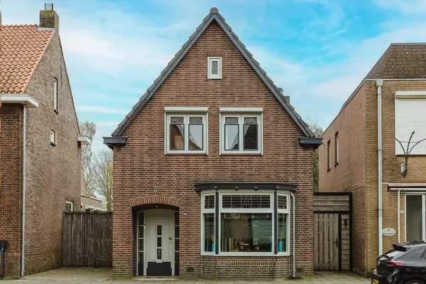 Nieuwstraat 100, GILZE