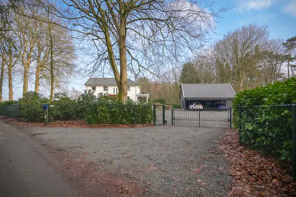 Onder de Bos 103, HULSHORST