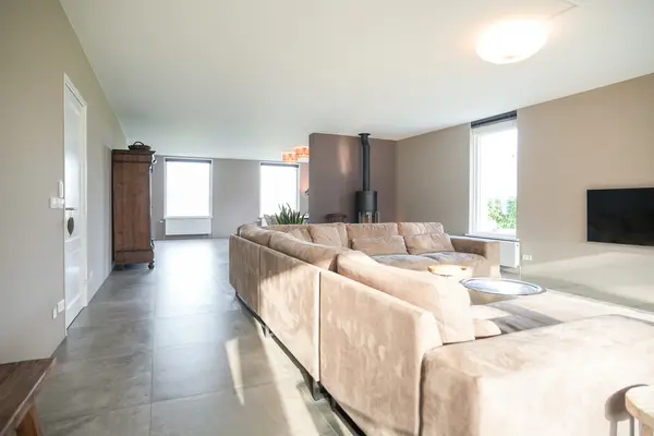 Onder de Bos 103, HULSHORST