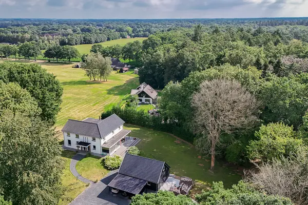 Onder de Bos 103, HULSHORST