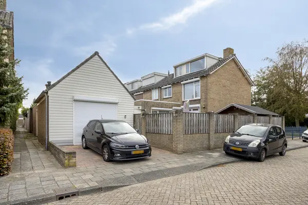 Groenewoudlaan 12, WAALWIJK
