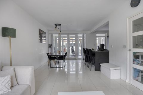 Aert van Nesstraat 2