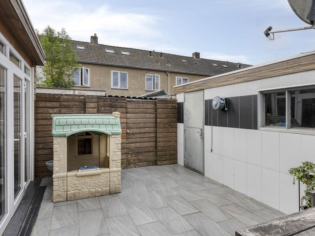 Foto van Aert van Nesstraat 2