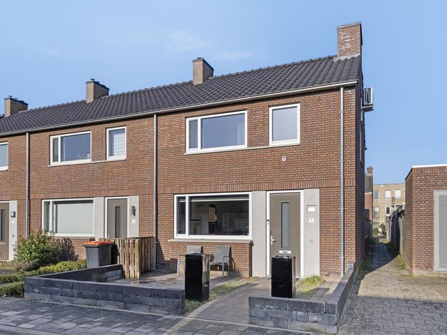 Foto van Egbert Kortenaerstraat 1