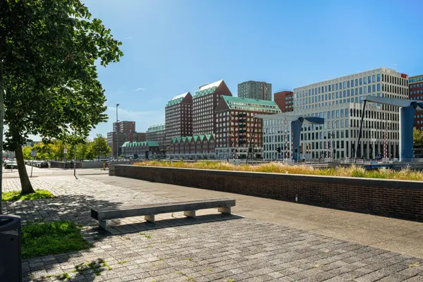 Laan op Zuid 320, ROTTERDAM