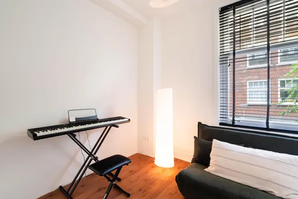 Van der Dussenstraat 16A 01, ROTTERDAM