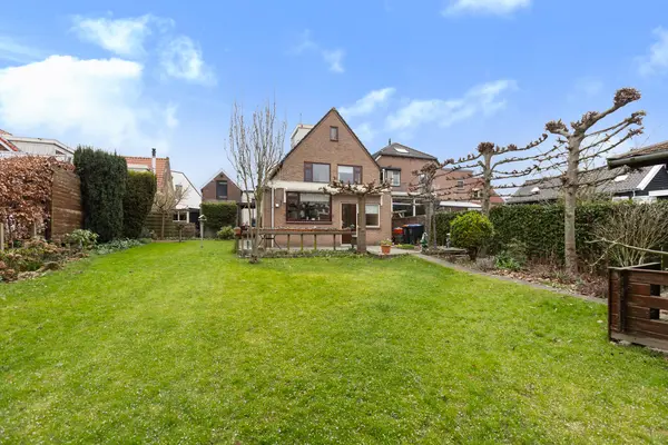 Dorpsstraat 17