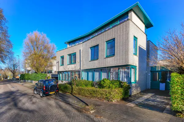 Jinnahsingel 6