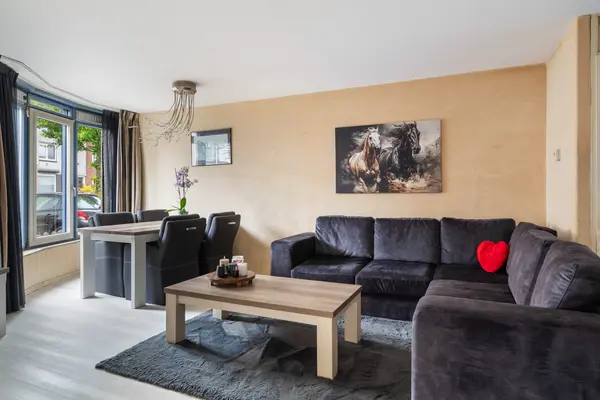 De Velden 220, SCHIEDAM