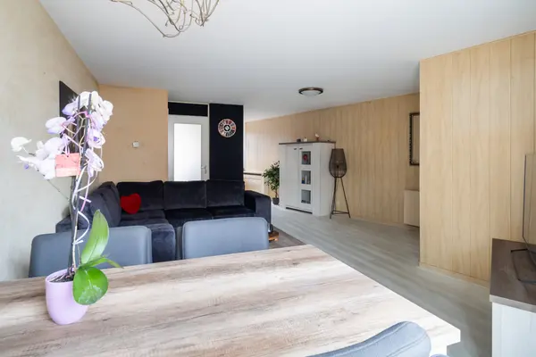 De Velden 220, SCHIEDAM
