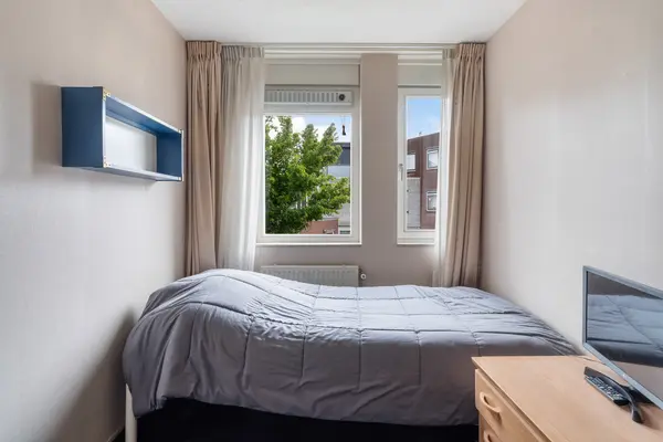 De Velden 220, SCHIEDAM