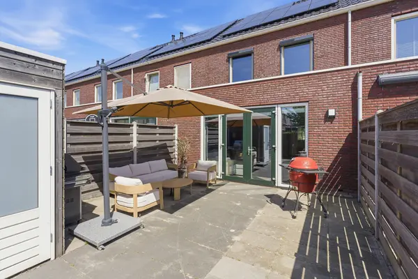 Pieter van den Hoogenbandstraat 12, SCHIEDAM