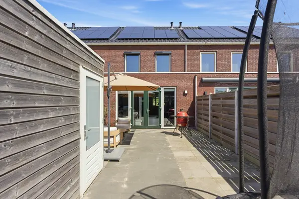 Pieter van den Hoogenbandstraat 12, SCHIEDAM