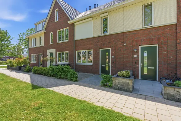 Pieter van den Hoogenbandstraat 12, SCHIEDAM