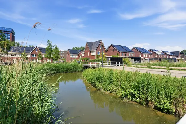 Pieter van den Hoogenbandstraat 12, SCHIEDAM