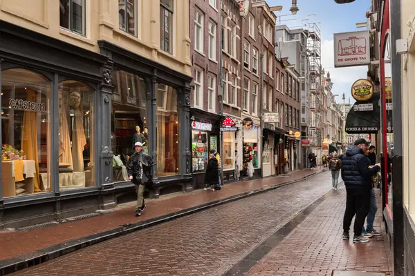 Oudezijds Achterburgwal 152C, AMSTERDAM